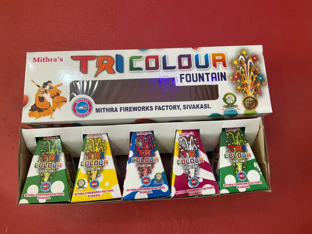 TRI COLOUR FOUNTAIN CRACKLING